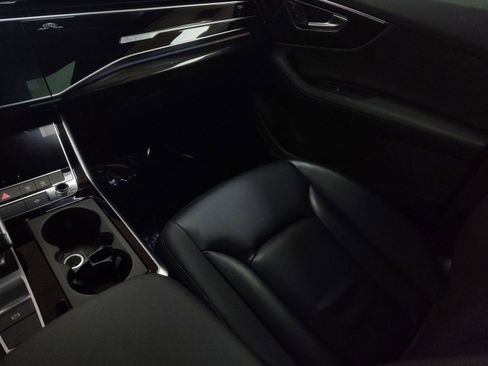 Used 2024 Audi Q7 3.0T Premium Plus image 28