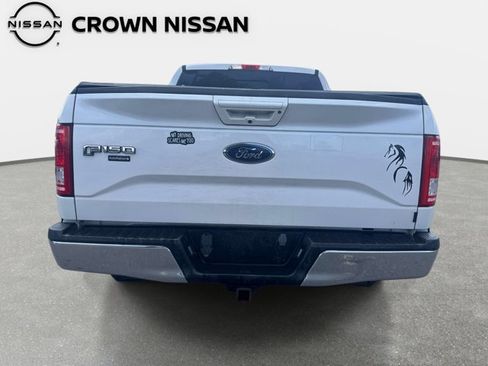 Used 2015 Ford F150 Lariat w/ Trailer Tow Package RWD image 7