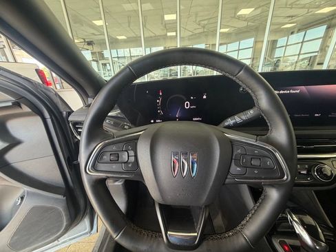 Used 2024 Buick Envista Sport Touring w/ Convenience I Package FWD image 31
