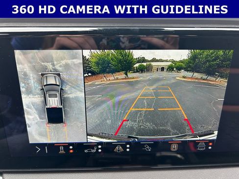 Used 2025 GMC Sierra 1500 AT4 w/ AT4 Premium Package AWD/4WD image 4