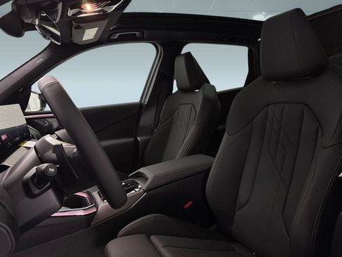 Used 2026 BMW X3 xDrive30 w/ Convenience Package image 21