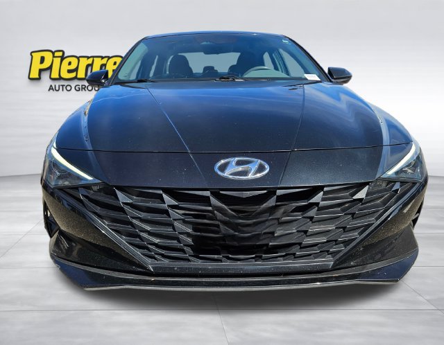 Used 2022 Hyundai Elantra SEL FWD image 2
