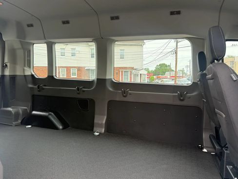 Used 2020 Ford Transit 350 XL AWD/4WD image 22