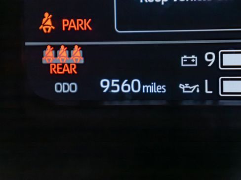 Used 2025 Toyota Tundra Limited image 18