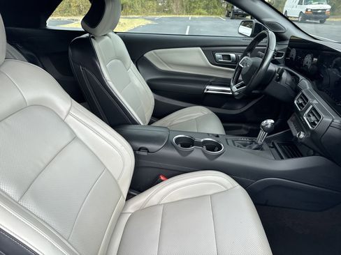 Used 2024 Ford Mustang Premium image 25