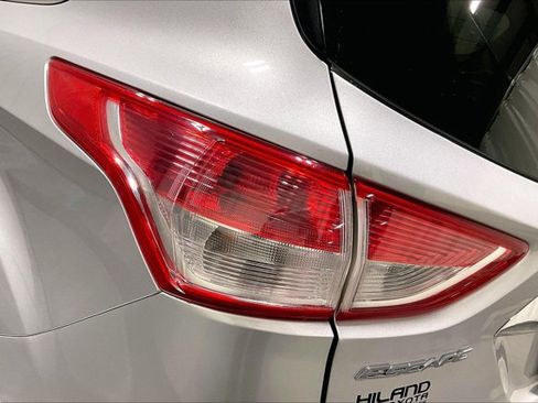 Used 2015 Ford Escape Titanium image 29