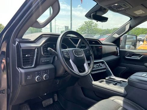 Used 2024 GMC Sierra 3500 Denali w/ Denali Reserve Package AWD/4WD image 11