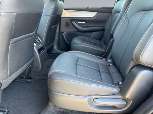 Certified 2024 MAZDA CX-90 Plug-In Hybrid w/ Premium Pkg image 15