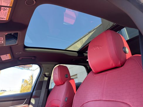 Used 2026 Jaguar F-PACE R-Dynamic S image 16