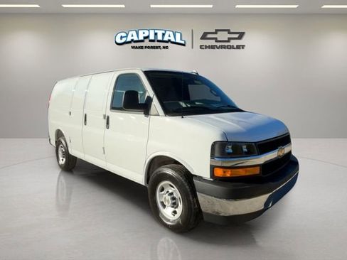 New 2025 Chevrolet Express 2500 w/ Driver Convenience Package RWD image 7