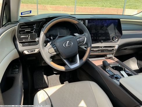 Used 2024 Lexus RX 350 w/ Convenience Package AWD/4WD image 13