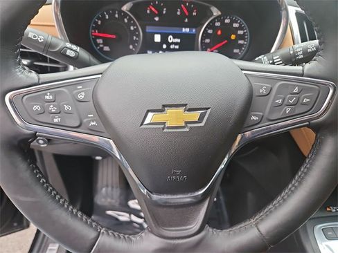 Used 2019 Chevrolet Equinox Premier image 11