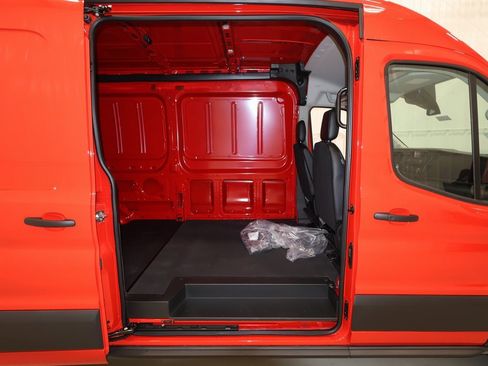 New 2025 Ford Transit 250 Medium Roof image 15