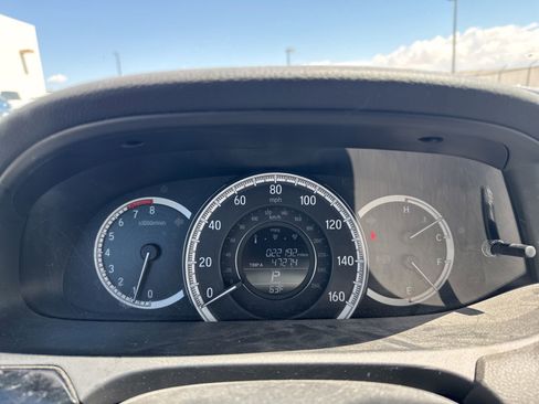 Used 2017 Honda Accord LX image 8