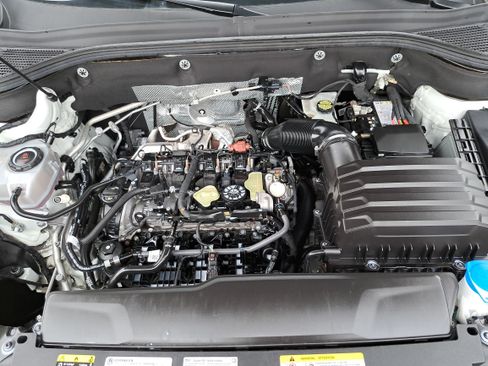 Used 2024 Volkswagen Atlas SE image 29