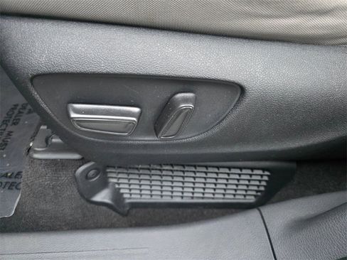 Certified 2023 Toyota Sienna LE image 26