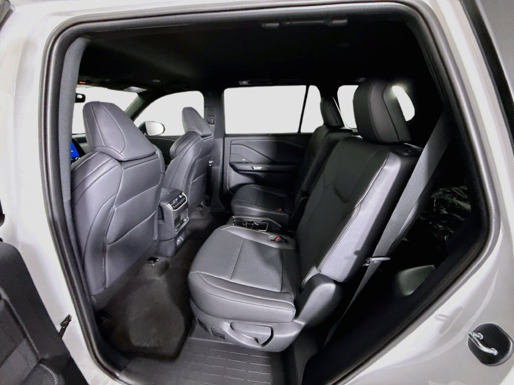 New 2026 Lexus TX 500h AWD w/ Technology Package image 22
