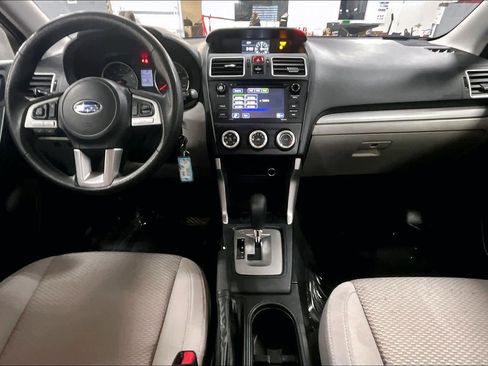 Used 2018 Subaru Forester 2.5i w/ Alloy Wheel Package image 16