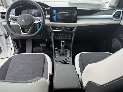 New 2026 Volkswagen Taos SE image 26