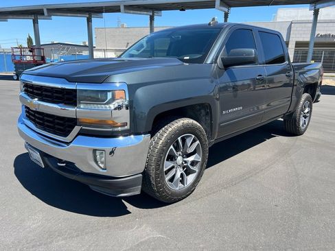 Used 2018 Chevrolet Silverado 1500 LT w/ All Star Edition RWD image 3