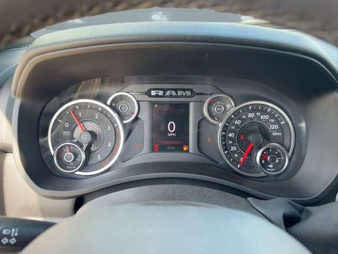 New 2025 RAM 2500 Big Horn AWD/4WD image 17