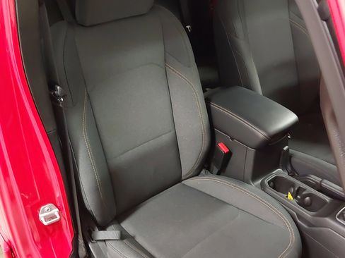 Used 2025 Jeep Wrangler Sahara w/ Safety Group AWD/4WD image 27