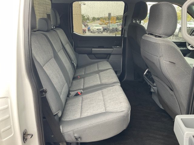 Used 2017 BMW X3 xDrive28i AWD/4WD image 2