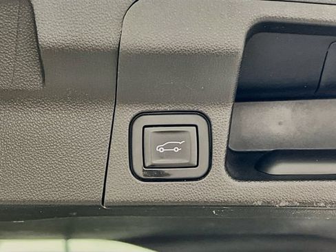 Used 2019 GMC Acadia SLT w/ Black Edition AWD/4WD image 28