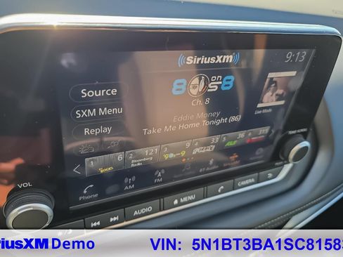Used 2025 Nissan Rogue SV FWD image 23