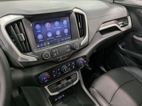 Used 2023 GMC Terrain SLT w/ Tech Package image 11