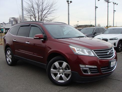 Used 2017 Chevrolet Traverse Premier image 1