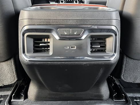 Used 2024 GMC Sierra 2500 Denali Ultimate image 26