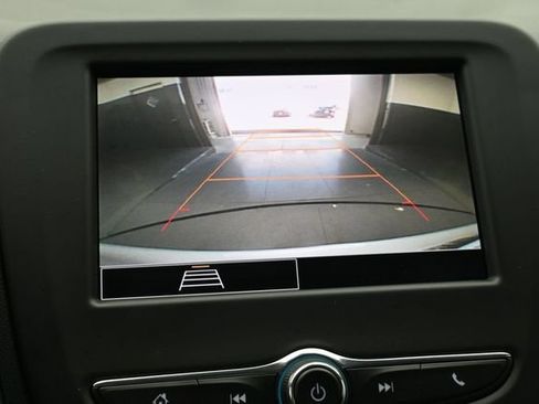 Used 2022 Chevrolet Equinox LS FWD image 41