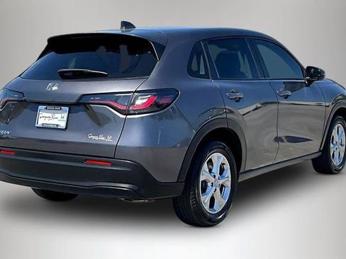 Used 2025 Honda HR-V LX image 5