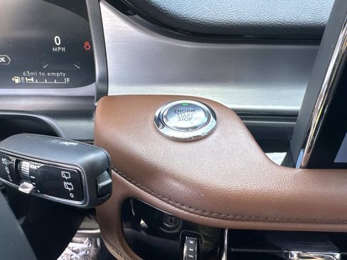 Used 2023 Lincoln Aviator Reserve w/ Jet Package image 28