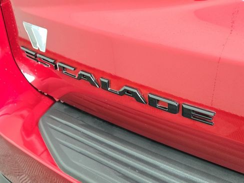 New 2026 Cadillac Escalade Platinum Sport w/ LPO, ONYX Package image 37