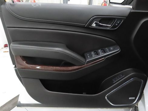 Used 2020 GMC Yukon SLT AWD/4WD image 9