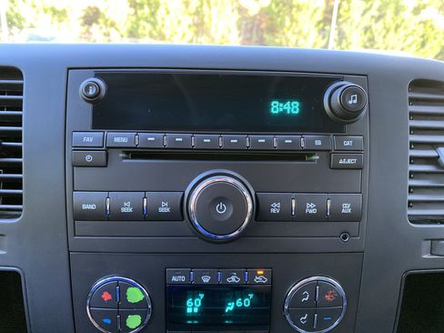 Used 2009 Chevrolet Silverado 1500 LT w/ Power Pack Plus RWD image 25