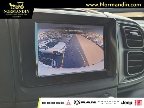 Used 2025 RAM ProMaster 2500 w/ Convenience Group FWD image 10