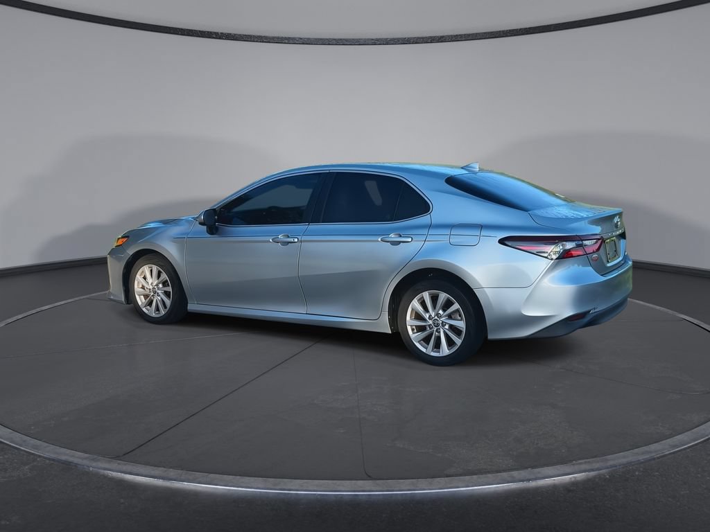 Used 2024 Toyota Camry LE FWD image 6
