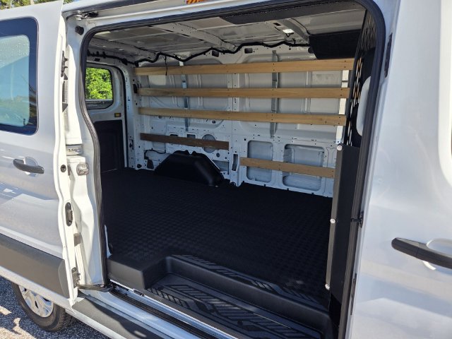 Certified 2025 Ford Transit 250 Low Roof RWD image 17