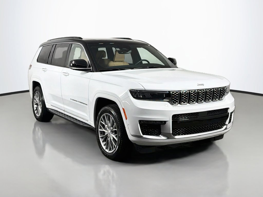 Used 2025 Jeep Grand Cherokee L Summit w/ Luxury Tech Group V AWD/4WD image 1