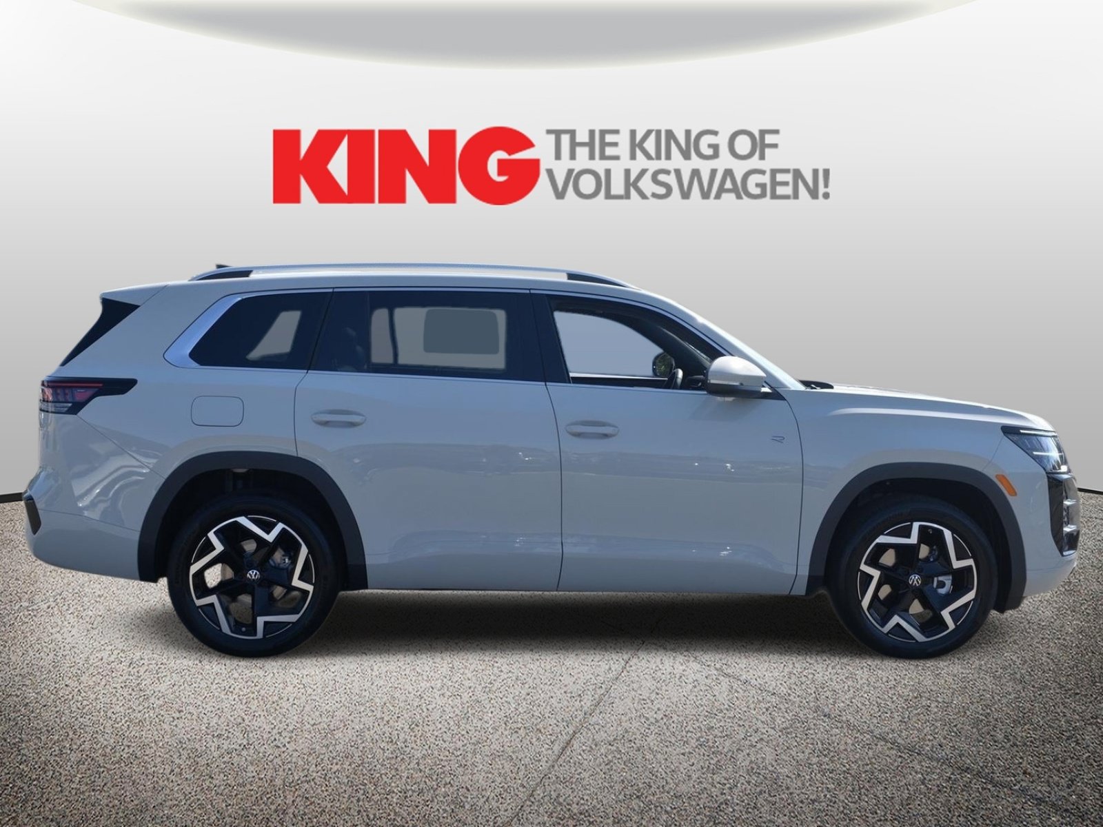 New 2027 Volkswagen Atlas SEL R-Line AWD/4WD image 2