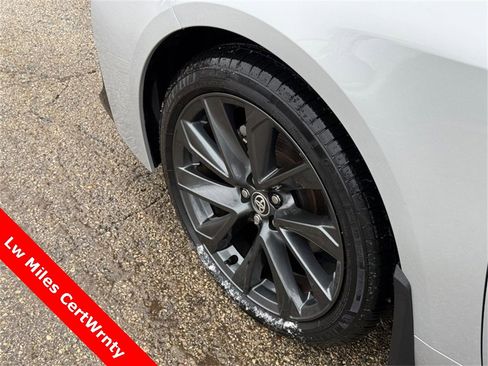 Used 2024 Toyota Corolla SE image 10