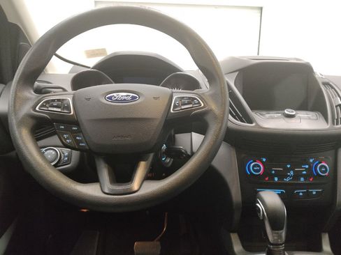 Used 2018 Ford Escape SE w/ SE Sync 3 Package AWD/4WD image 22