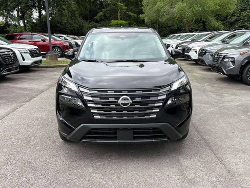 New 2026 Nissan Rogue SV FWD image 2