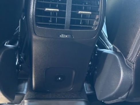 Used 2025 Ford Escape Platinum w/ Premium Technology Package image 25