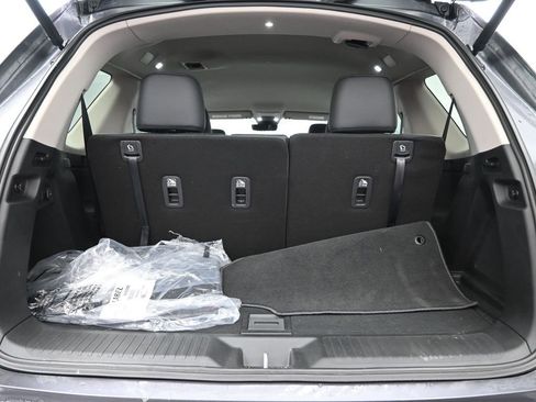 Used 2025 Honda Pilot EX-L image 25