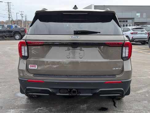 New 2026 Ford Explorer ST-Line image 5