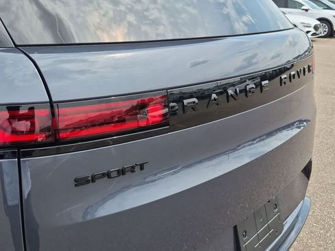 New 2026 Land Rover Range Rover Sport Dynamic SE AWD/4WD image 12